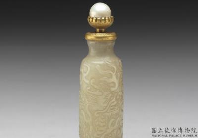 图片[2]-Jade snuff bottle with qilin beast, phoenix, tortoise, and dragon decoration of the Four Spirit animals (set of four), Qing dynasty, 18th century-China Archive